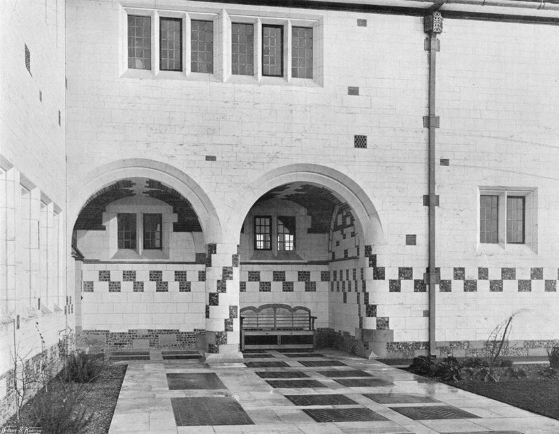 Loggia tekijältä Charles Latham
