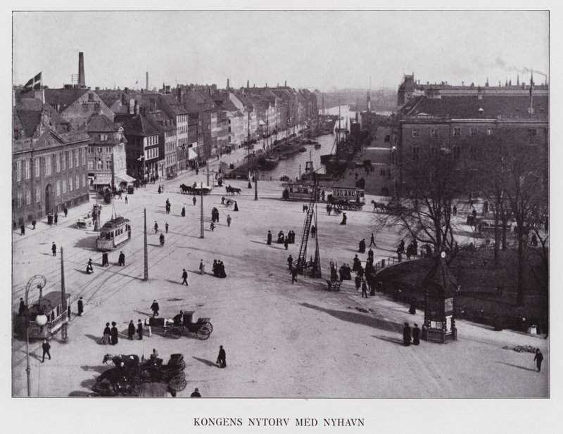 Kjobenhavn / Kööpenhamina: Kongens Nytorv With Nyhavn (b/w kuva) tekijältä Danish Photographer