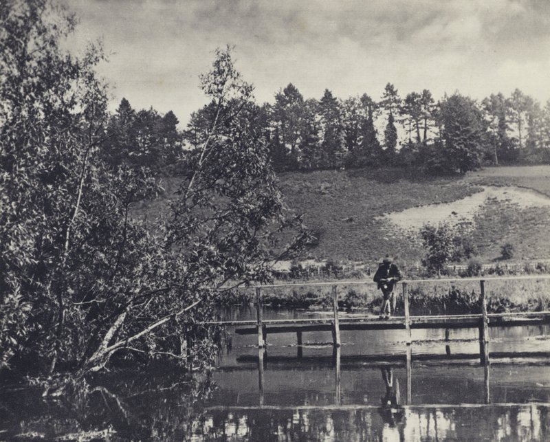 Tumbling Bay, Fullertonin alapuolella sijaitsevalla testin kantajalla (s/w-kuva). tekijältä Edward Alfred Barton