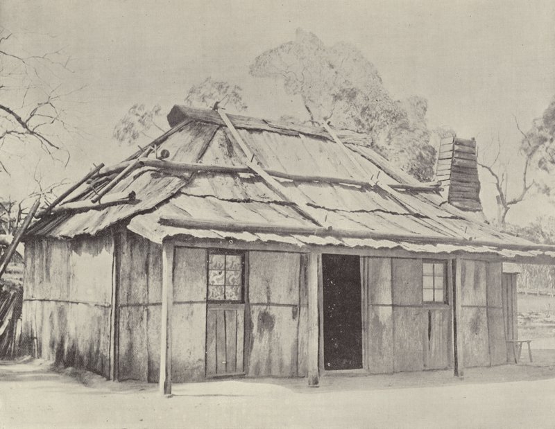 Bark Hut tekijältä English Photographer