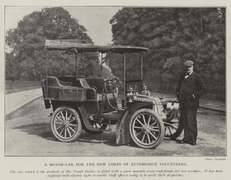 Moottoriauto uudelle autovapaaehtoisjoukolle tekijältä English Photographer