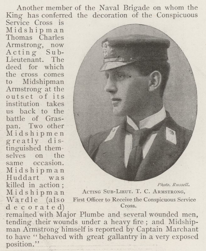 Vt. Aliluutnantti T C Armstrong, ensimmäinen upseeri, joka sai Conspicuous Service Crossin tekijältä English Photographer