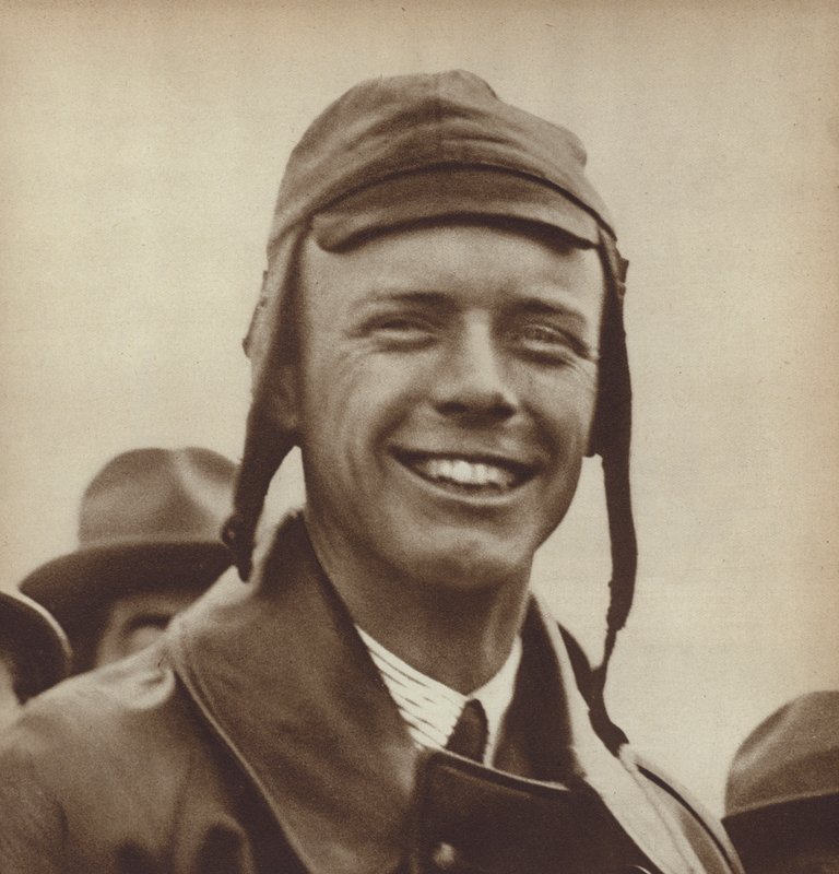 Amerikkalainen lentäjä Charles Lindbergh, ensimmäinen mies, joka lensi yksin Atlantin yli. tekijältä English Photographer