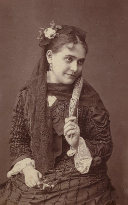 Anna de Belocca tekijältä English Photographer