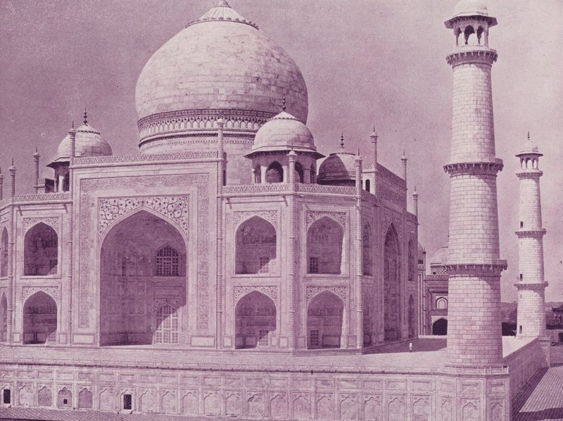 Toinen näkymä Taj Mahalille tekijältä English Photographer