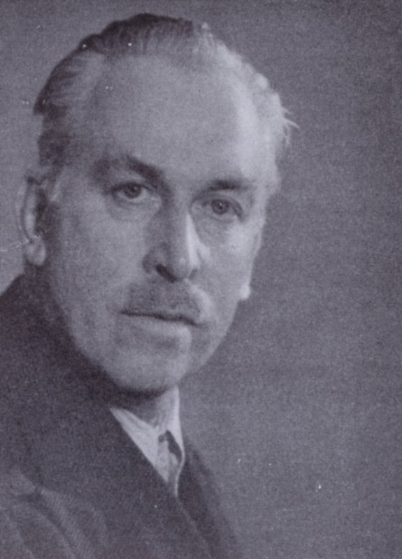 Arthur Bliss (m/w kuva) tekijältä English Photographer