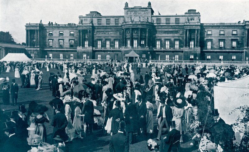 Buckinghamin palatsin puutarhajuhlat, 1911 tekijältä English Photographer