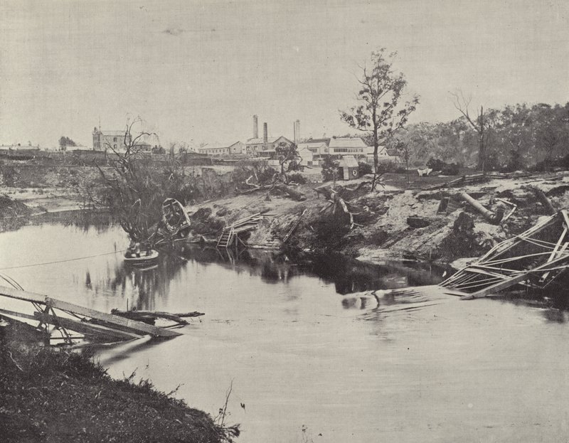 Burnley Bridge Yarran yli, heinäkuun 1891 tulvien jälkeen tekijältä English Photographer