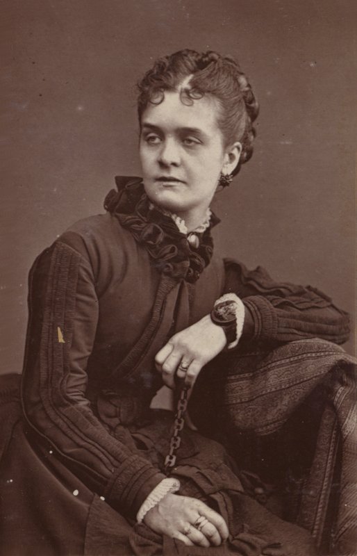 Carlotta Addison tekijältä English Photographer