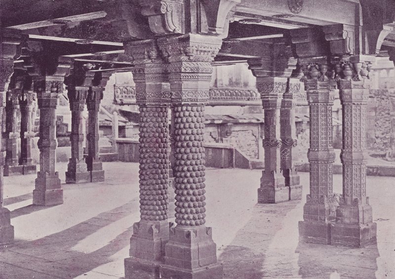 Kaarevat pilarit, Panch-Mahal, Fatehpur-Sikri tekijältä English Photographer