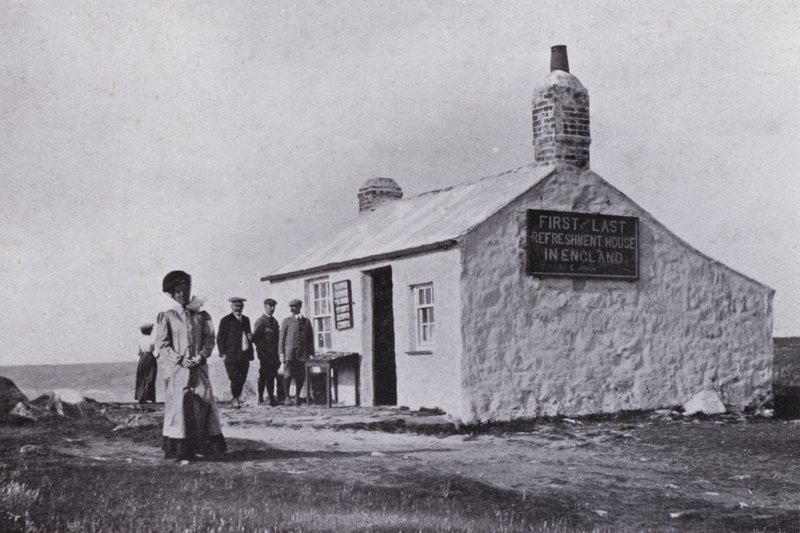 Cornwall: Ensimmäinen ja viimeinen talo, Land