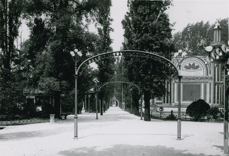 Cremorne Gardens; Lontoo: Keskuskävely tekijältä English Photographer