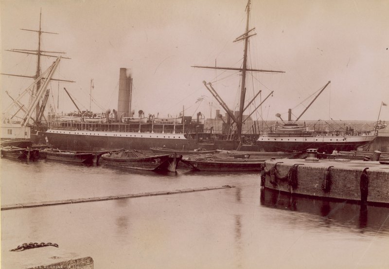 Telakka Thames-joella Lontoossa tekijältä English Photographer