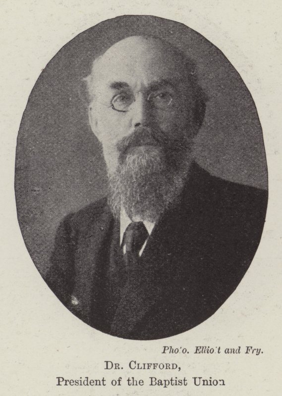 Tri Clifford, baptistiliiton puheenjohtaja tekijältä English Photographer