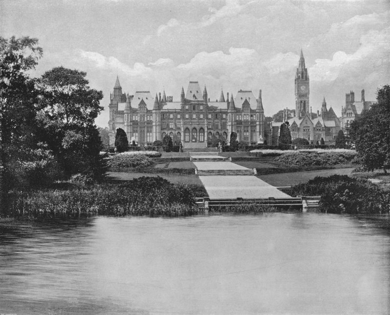 Eaton Hall (m/w kuva) tekijältä English Photographer