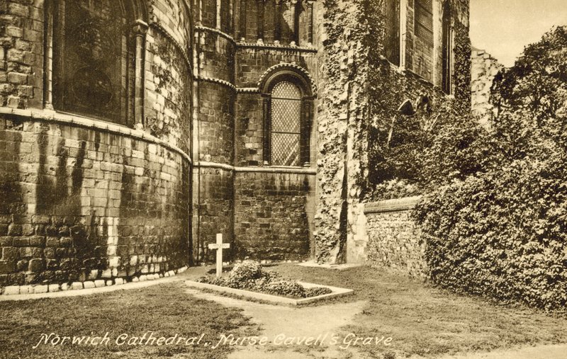 Edith Cavellin hauta, Norwichin katedraali, Norfolk tekijältä English Photographer