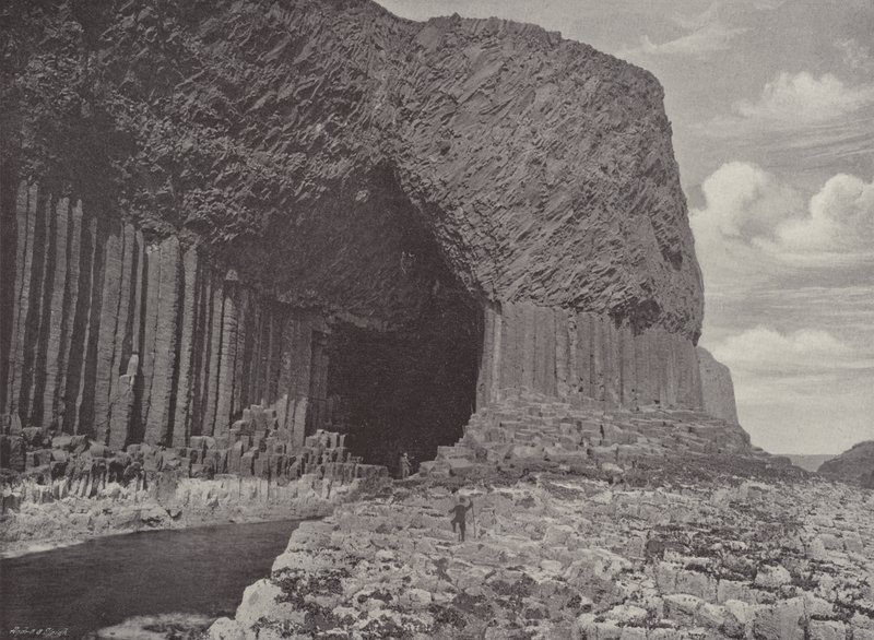 Fingalsin luola, Staffa tekijältä English Photographer