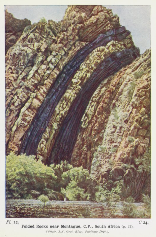 Folded Rocks lähellä Montague, CP, Etelä-Afrikka tekijältä English Photographer