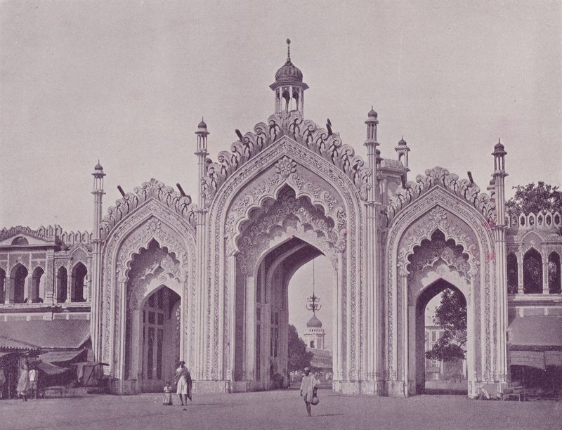 Gateway Hussainabad Market, Lucknow tekijältä English Photographer