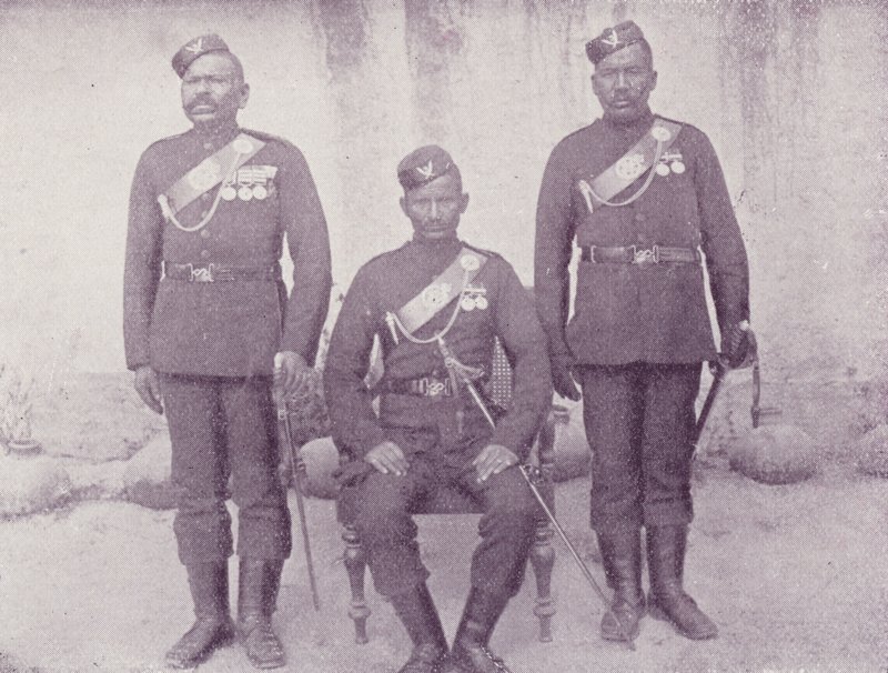 Gurkha upseerit tekijältä English Photographer