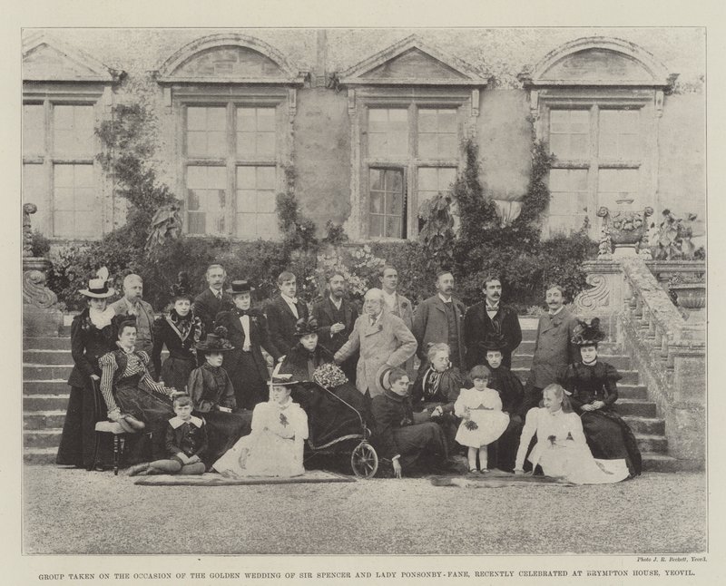 Ryhmä otettu Sir Spencerin ja Lady Ponsonby-Fanen kultaisten häiden tilaisuudessa, joita juhlittiin äskettäin Brympton Housessa, Yeovilissa tekijältä English Photographer