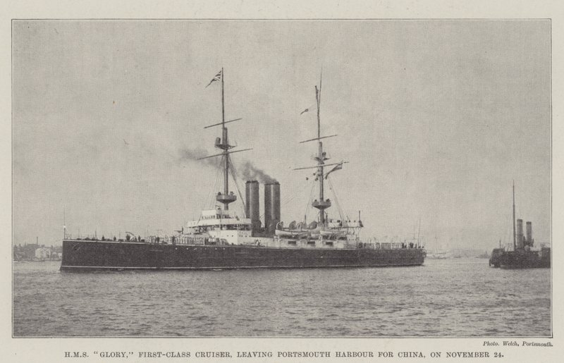 HMS Glory, ensimmäisen luokan risteilijä, lähtee Portsmouthin satamasta Kiinaan 24. marraskuuta tekijältä English Photographer