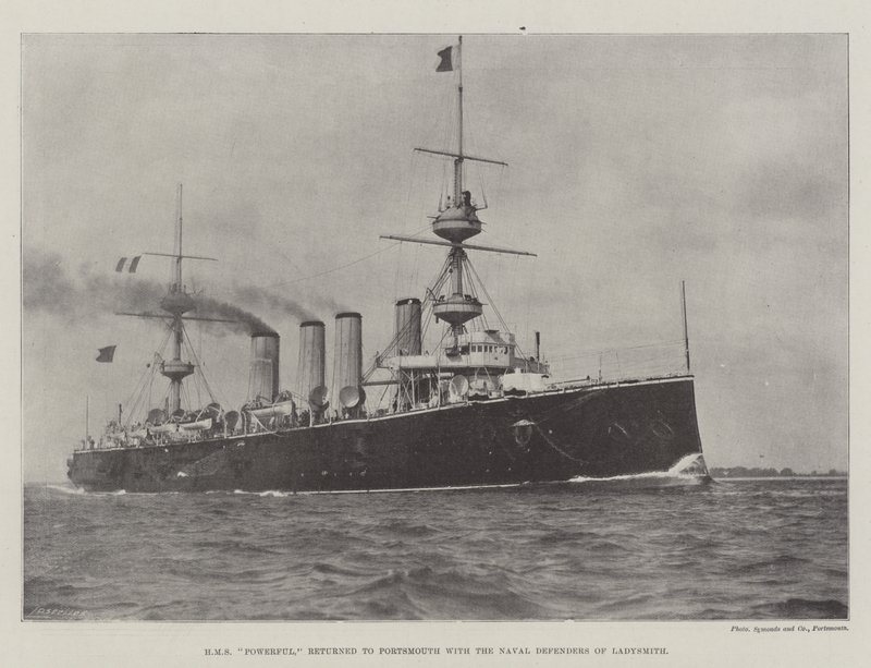 HMS Powerful palasi Portsmouthiin Ladysmithin Naval Defendersin kanssa tekijältä English Photographer