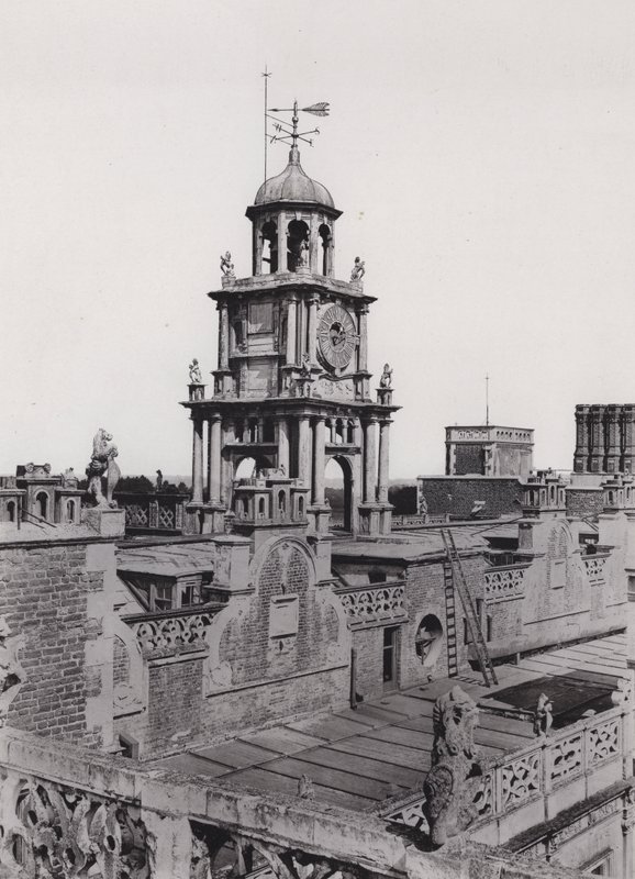 Hatfield House, The Clock-Turret (m/w kuva) tekijältä English Photographer