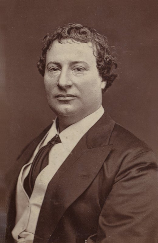 Henry Sinclair tekijältä English Photographer