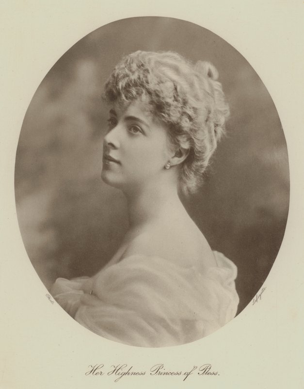 Hänen korkeutensa Plessin prinsessa (s/w-kuva) tekijältä English Photographer