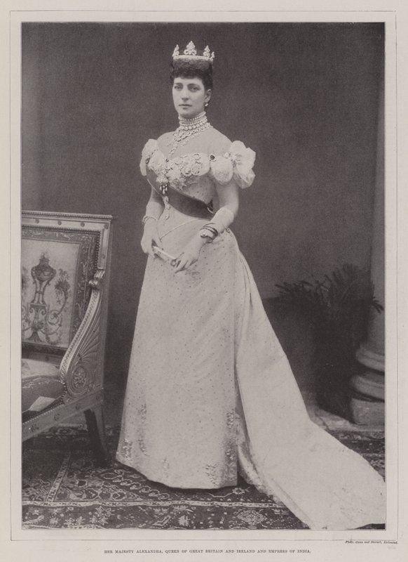 Hänen Majesteettinsa Alexandra, Ison-Britannian ja Irlannin kuningatar ja Intian keisarinna tekijältä English Photographer