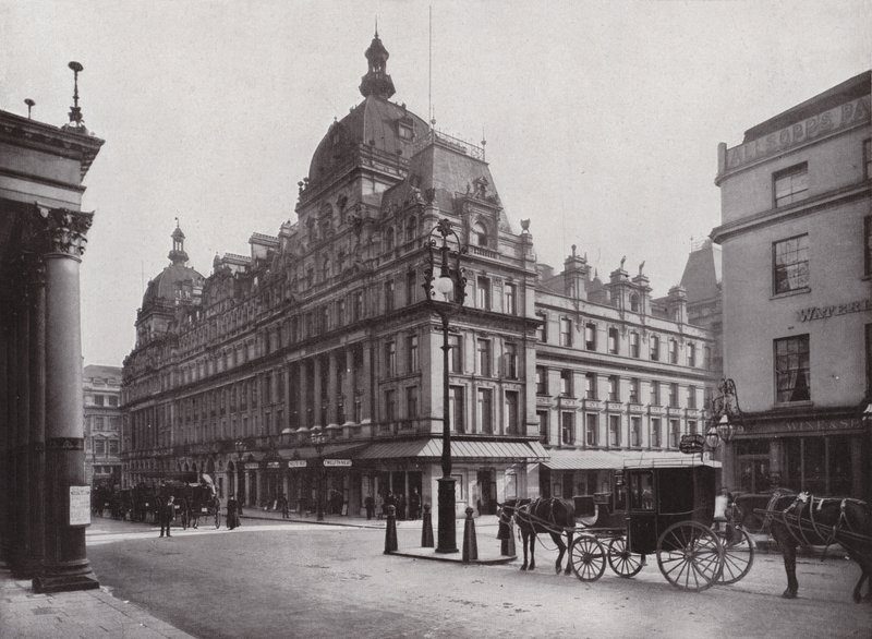Hänen Majesteettinsa teatteri ja Carlton Hotel, Haymarket tekijältä English Photographer