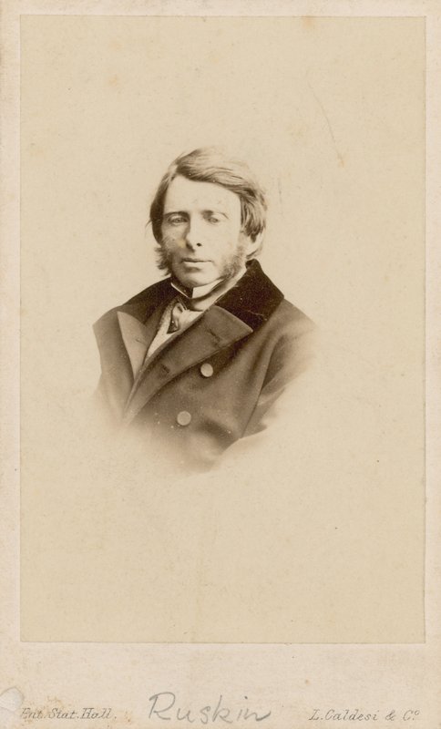 John Ruskin tekijältä English Photographer