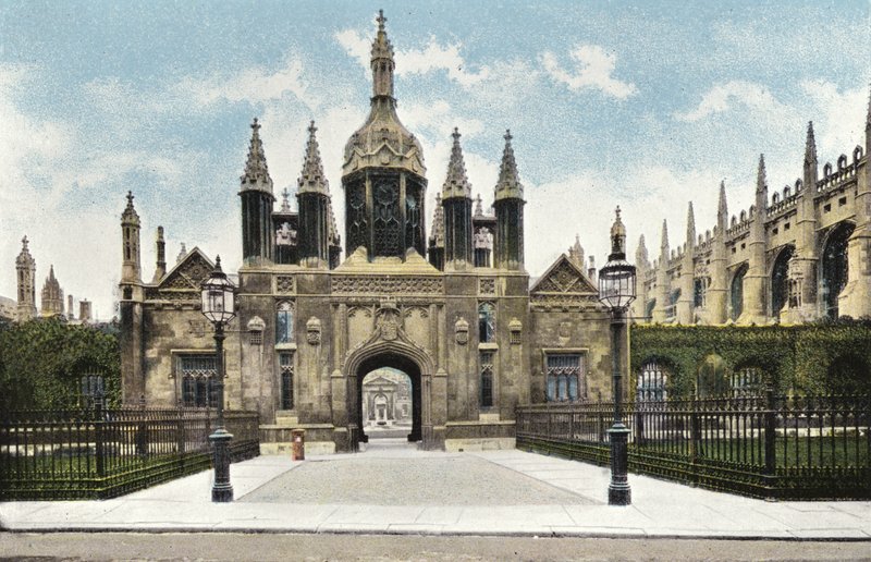 Kings College, sisäänkäyntiportti tekijältä English Photographer