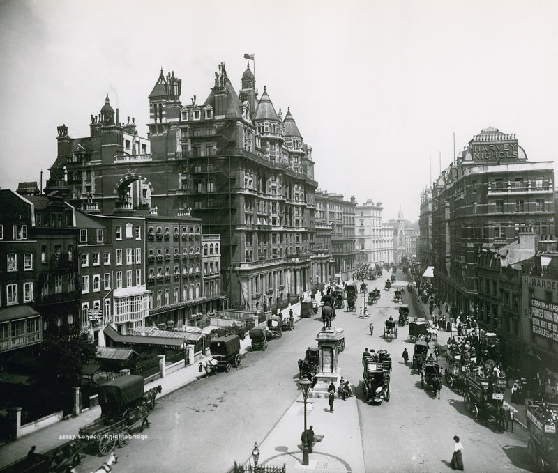 Knightsbridge, Lontoo tekijältä English Photographer