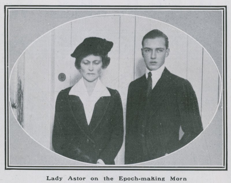 Lady Nancy Astor käänteentekevänä aamuna tekijältä English Photographer