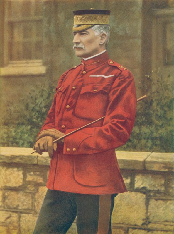 Kenraali Sir Frederick W. E. F. Forestier-Walker, viestintälinja, Etelä-Afrikka. Scarlet Undress Patrol -takki tekijältä English Photographer