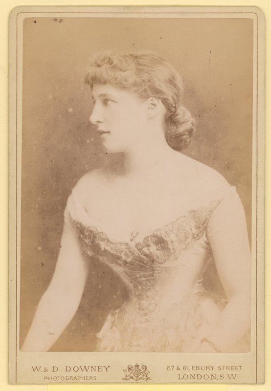 Lillie Langtry, näyttelijä, valokuva tekijältä English Photographer