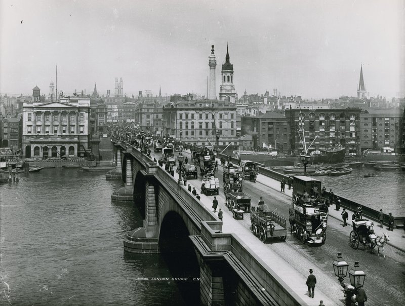 London Bridge, Lontoo tekijältä English Photographer