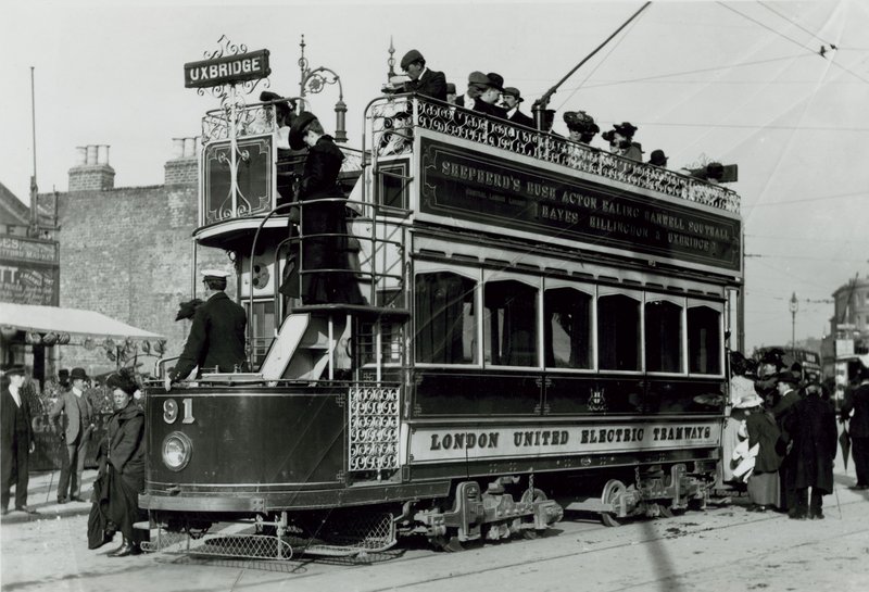 London United Electric Tramways tekijältä English Photographer