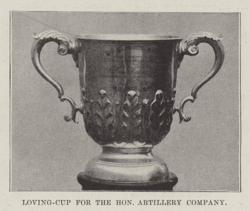 Loving-Cup kunnialliselle tykistöyhtiölle tekijältä English Photographer