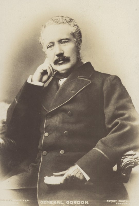 Kenraalimajuri Charles George Gordon, tekijältä English Photographer