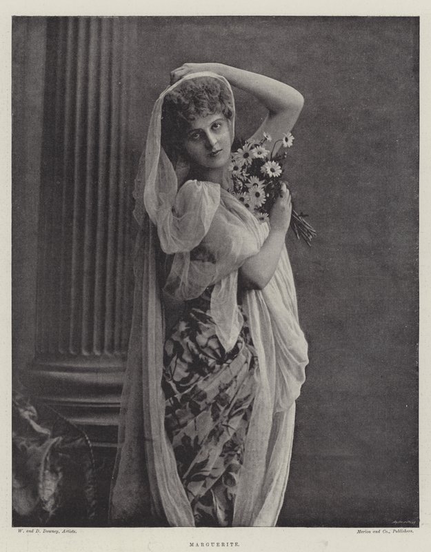 Marguerite tekijältä English Photographer