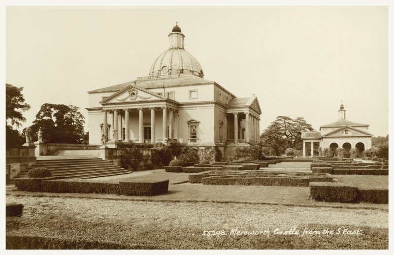 Mereworth Castle, Kent (m/w kuva) tekijältä English Photographer
