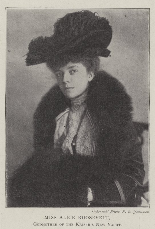 Neiti Alice Roosevelt, Kaisers New Yachtin kummiäiti tekijältä English Photographer