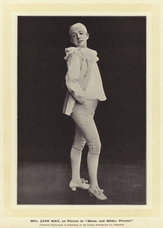 Mlle Jane May Pierrotina Monsissa ja Mdme Pierrot tekijältä English Photographer