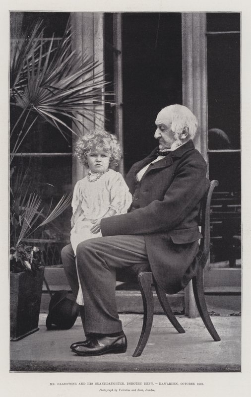 Herra Gladstone ja hänen tyttärentytär, Dorothy Drew, Hawarden, lokakuu 1893 tekijältä English Photographer