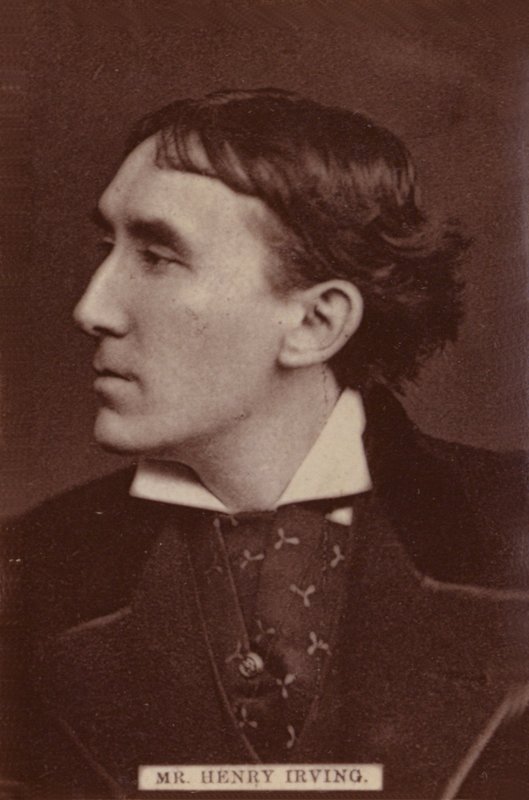 Henry Irving tekijältä English Photographer
