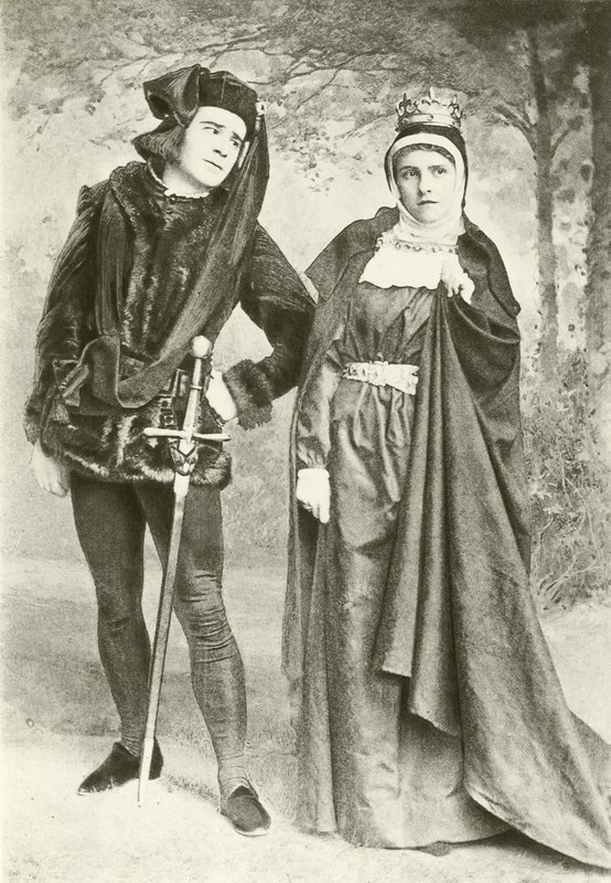 Mr R Mansield ja Miss B Cameron Richard III:na ja Lady Annena (syväpaino) tekijältä English Photographer