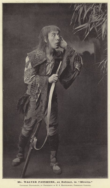 Herra Walter Passmore Bobinetina elokuvassa Mirette tekijältä English Photographer